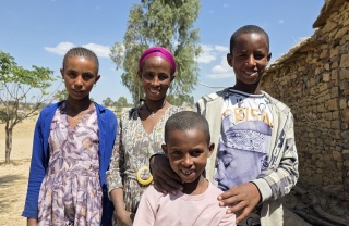 Kidan and her family