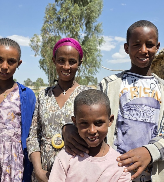 Kidan and her family