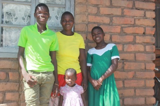Tawina and her family