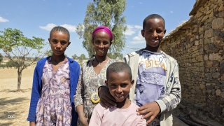 Kidan and her family